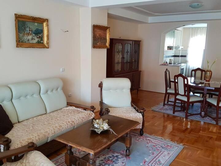 Villa Kraljevski クマノヴォ エクステリア 写真